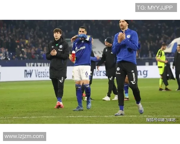 沙尔克04与斯图加特激战正酣昨日精彩对决回顾与分析 沙尔克04与斯图加特激战正酣昨日精彩对决回顾与分析